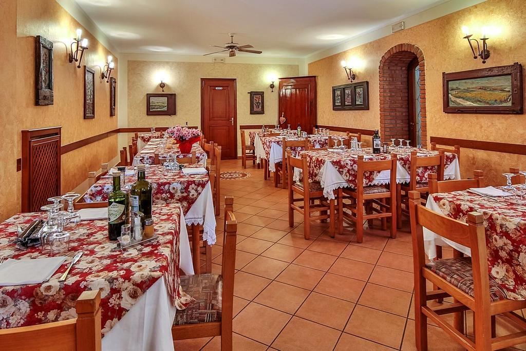 Trattoria Milani Hotel Lonato Exterior foto
